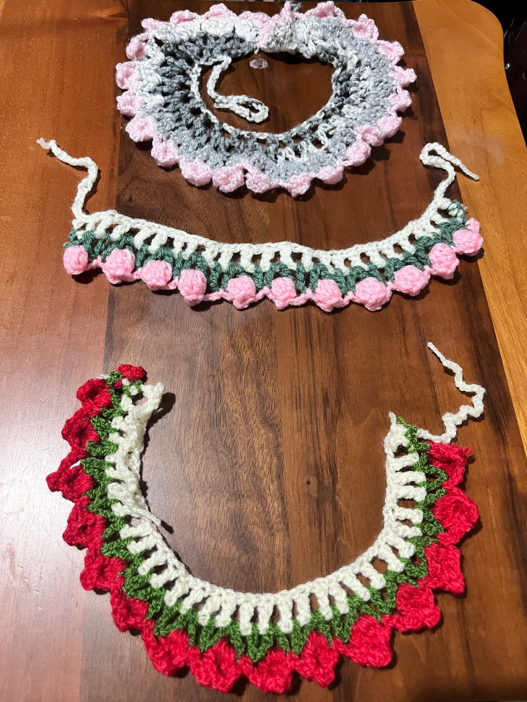 El Örgüsü Kedi Boyunluğu – Yumuşak & Şık Tasarım