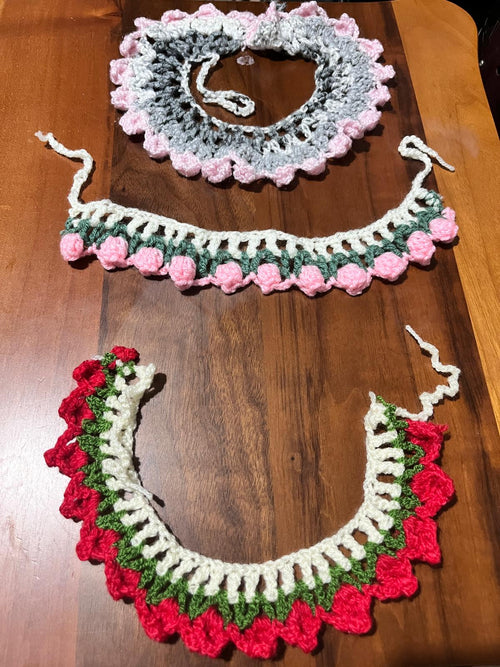 El Örgüsü Kedi Boyunluğu – Yumuşak & Şık Tasarım